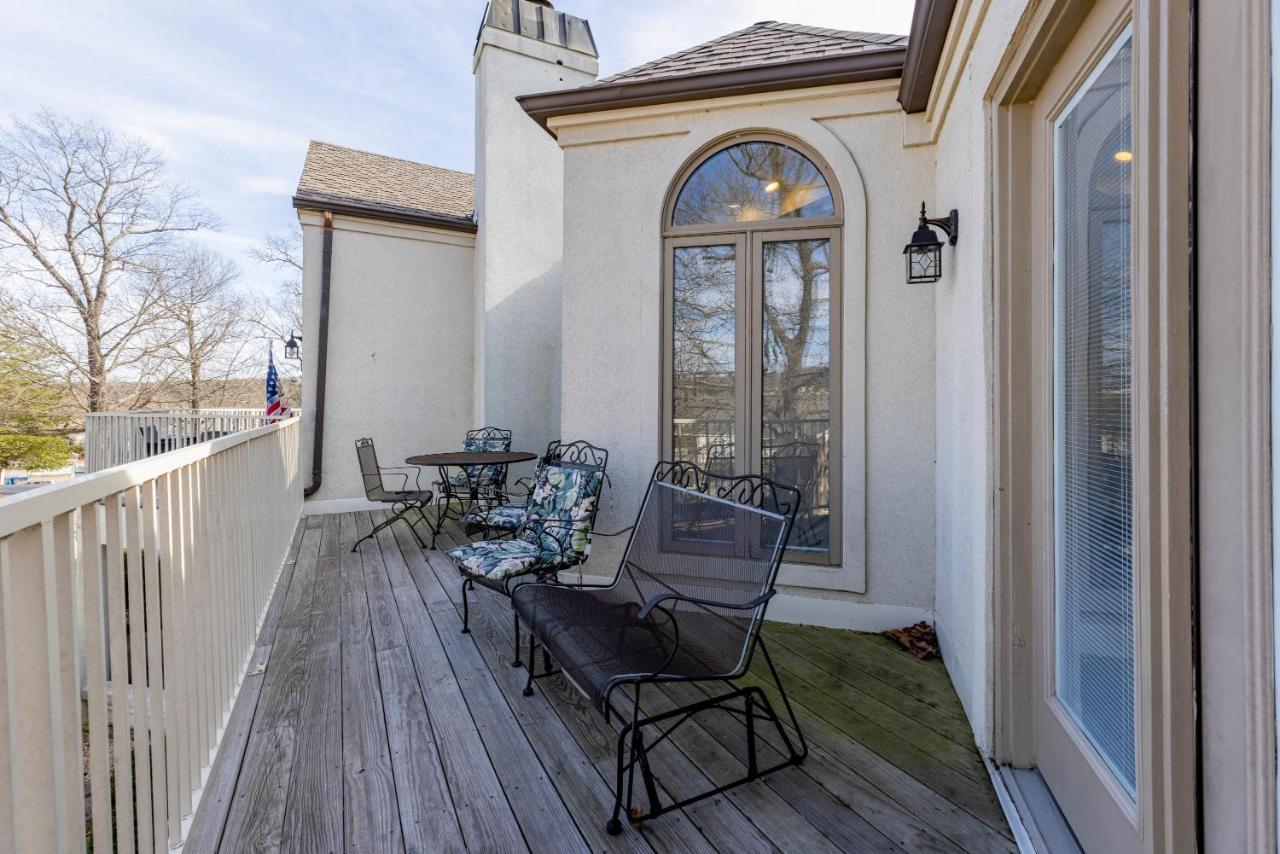 B 32-1 Spacious Villa Close To Pool Бренсън Екстериор снимка